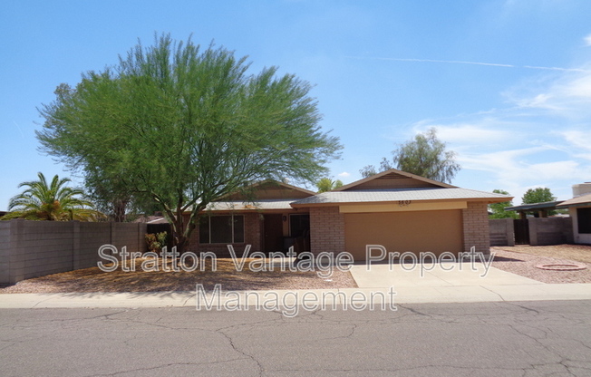 5603 W GREENBRIAR DR