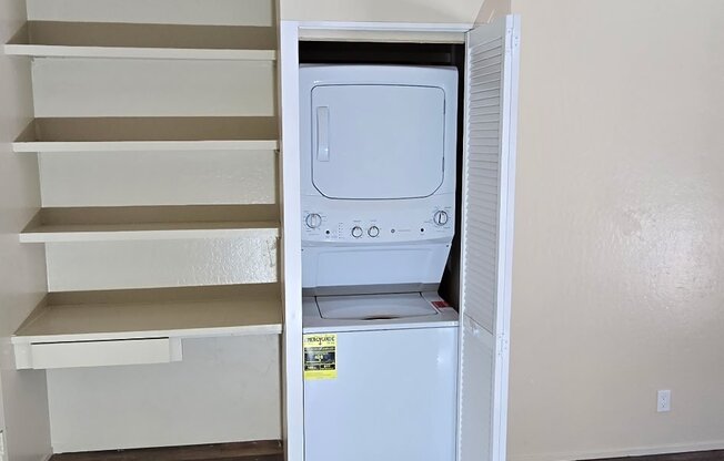 320 Franciscan Ct apt 4 4