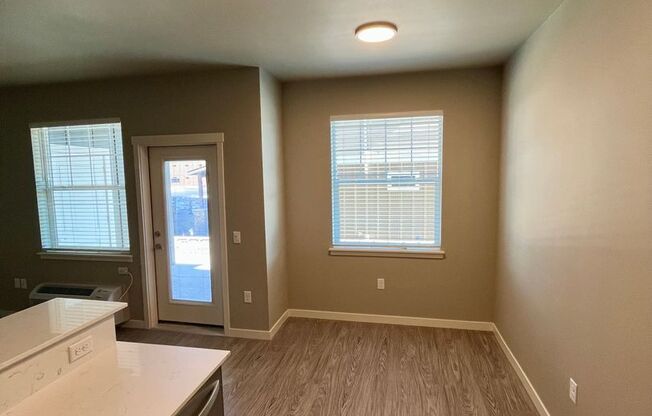 1 bed, 1 bath, 728 sqft, $1,795, Unit 309