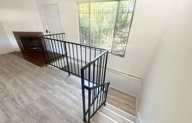3 beds, 2.5 baths, 1,277 sqft, $2,800, Unit 5