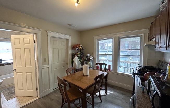 9 RADNOR RD