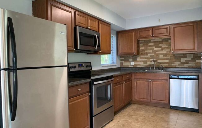 3 Bedroom 2 Bath Home in Central Gulfport