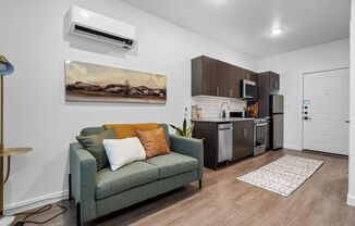 Studio, 1 bath, 327 sqft, $999, Unit #125
