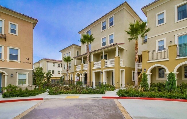 Gorgeous two bedroom home with 2.5 bathrooms Available ASAP!