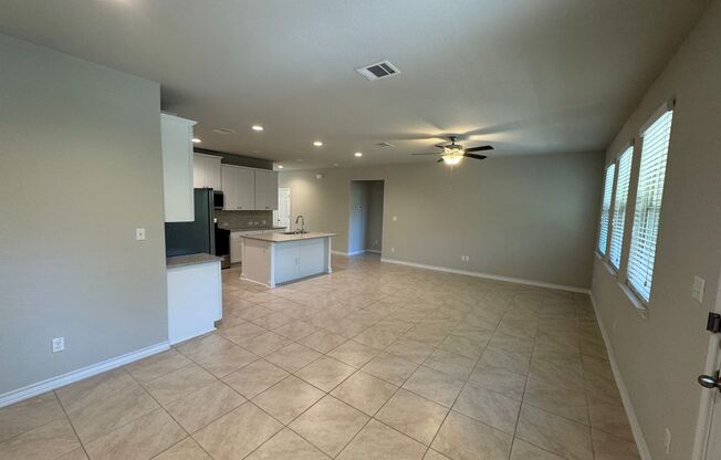 3 beds, 2 baths, $2,095