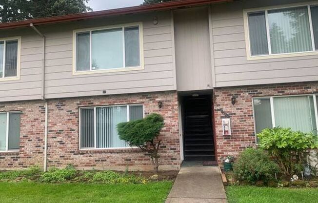 1 bed, 1 bath, 600 sqft, $1,250, Unit 32