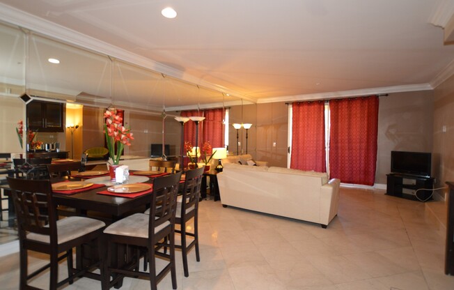 2 beds, 2 baths, $2,200, Unit # 137
