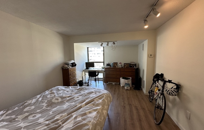 2 beds, 2 baths, 1,257 sqft, $4,300, Unit 301