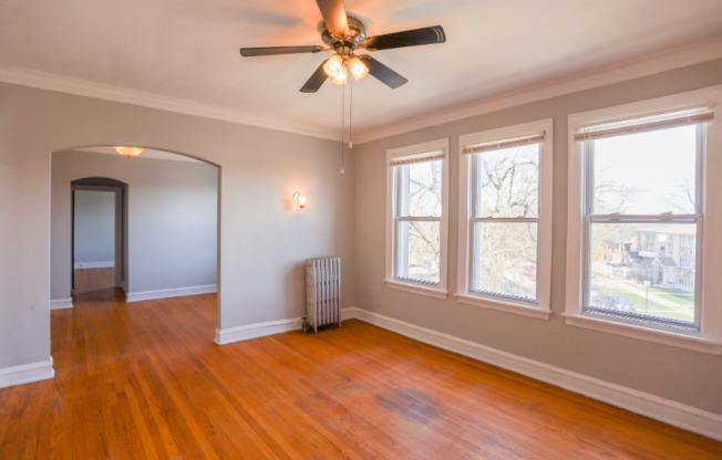 4056 LAPORTE