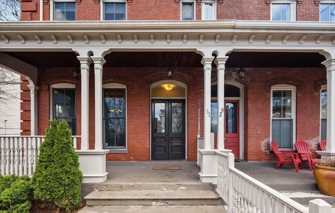 31 MILLMONT ST