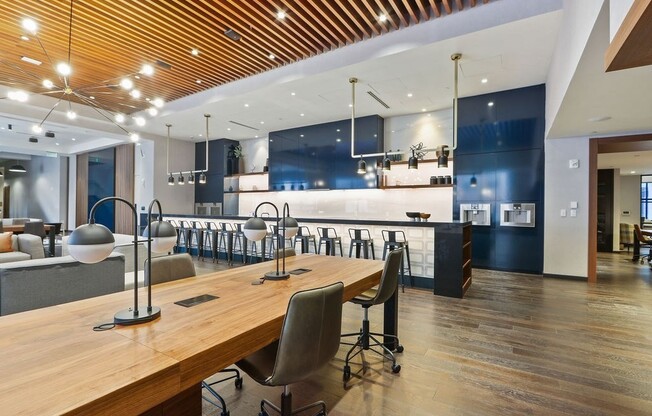 2 beds, 2.5 baths, 1,611 sqft, $14,900, Unit 2201