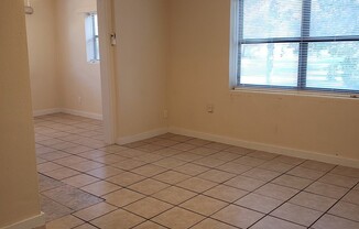 Studio, 1 bath, 325 sqft, $1,000, Unit Westview Apts. - Unit 17