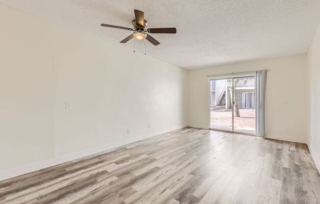 1 bed, 1 bath, 725 sqft, $1,050