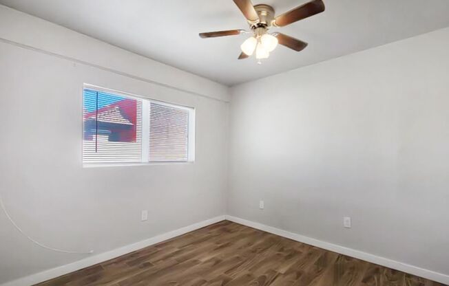 2 beds, 1 bath, $1,595