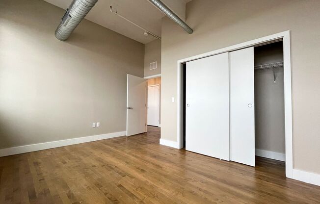 1 bed, 1 bath, 789 sqft, $1,700, Unit UNIT 612