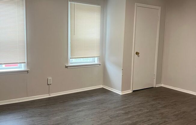 3 beds, 1 bath, $1,595