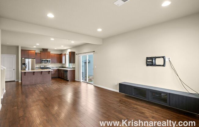 *OUTSTANDING* 3 BD 2.5 BA + Office/Den (Could be used as bedroom) Single Family Home In A Coveted Abbey Creek In A Highly Desirable Bethany Area, **A+ Schools**