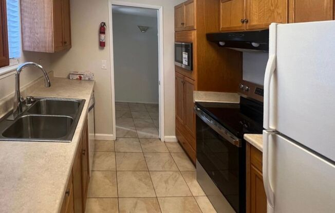 3 beds, 2 baths, $4,200