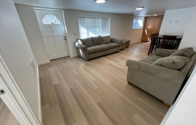 Large Private Bedroom / Furnished! Beautifully Renovated Shared Irvington Apartment Home!