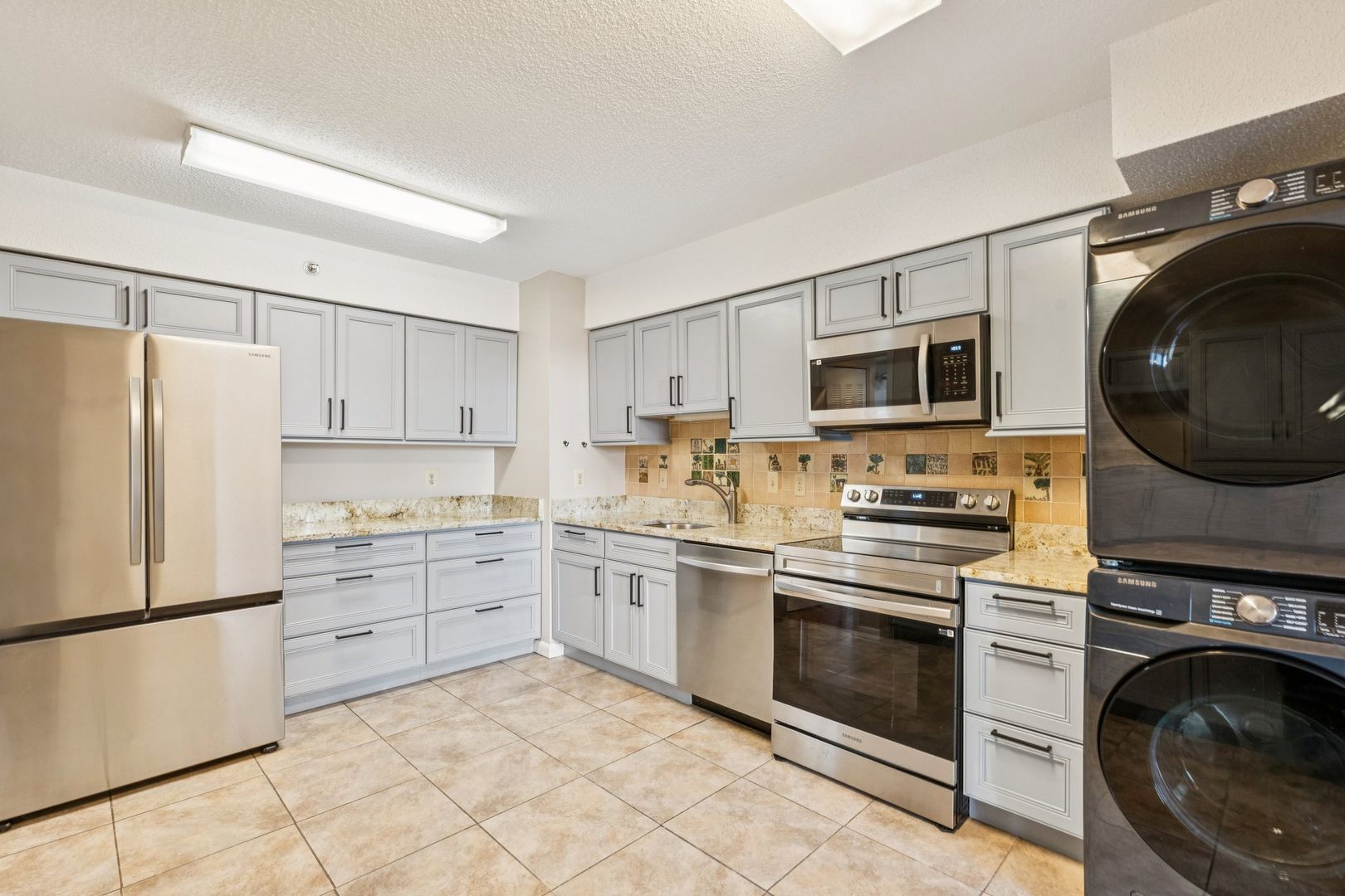 Spectacular 3-bedroom, 2.5-bath residence at Skyline House!