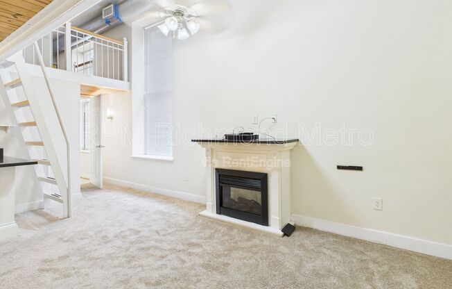 1 bed, 1 bath, 719 sqft, $1,220, Unit 203