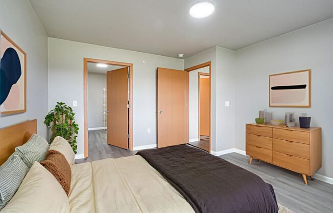 1 bed, 1 bath, 800 sqft, $1,199, Unit 111 - 14