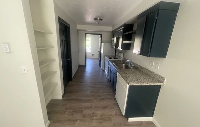 1 bed, 1 bath, 600 sqft, $1,200, Unit 108