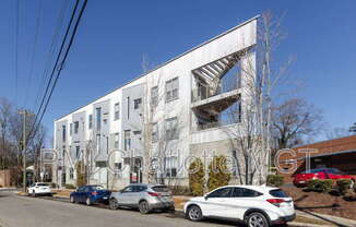 1600 FULTON AVE