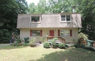 2 Bedroom Duplex in Cary