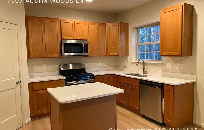 7607 AUSTIN WOODS LN
