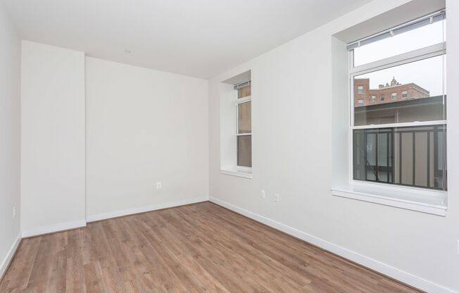 1 bed, 1 bath, 550 sqft, $1,410, Unit Unit 303 (Front)