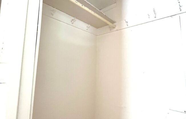 1 bed, 1 bath, $1,195, Unit 2