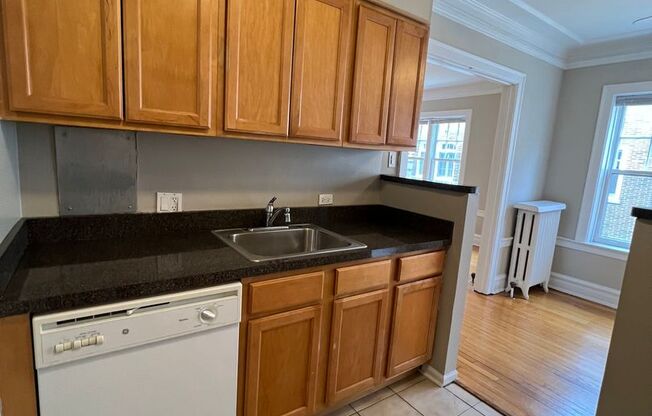 1 bed, 1 bath, 660 sqft, $1,945, Unit 1509-13.5-1W