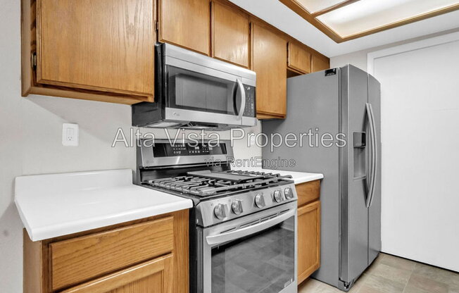 2 beds, 2 baths, 927 sqft, $2,849, Unit 104