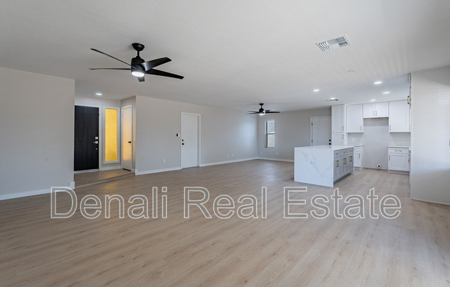 2839 W VILLA MARIA DR