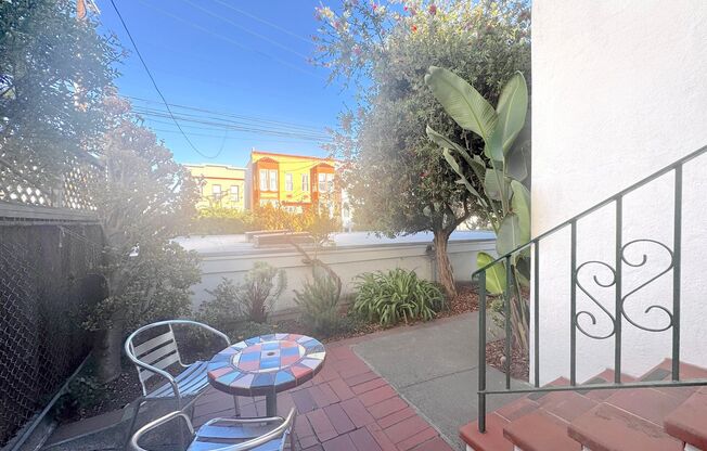 Mission District: Cottage-Like Apartment w/ Private Patio & Garage Parking