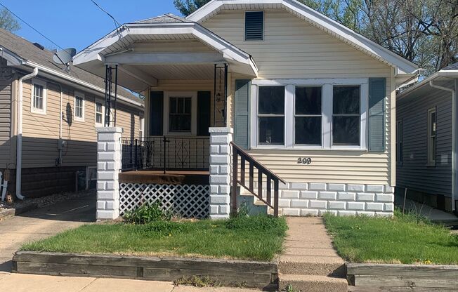 3 Bedroom / 1 Bathroom House in Peoria