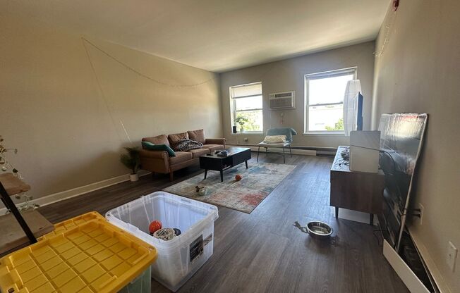 1 bed, 1 bath, $1,195, Unit 309