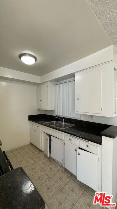 1 bed, 1 bath, 770 sqft, $2,050, Unit 1