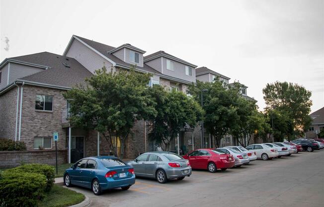 Exteriors-Skyline View Apartments Outside Building View Lincoln NE