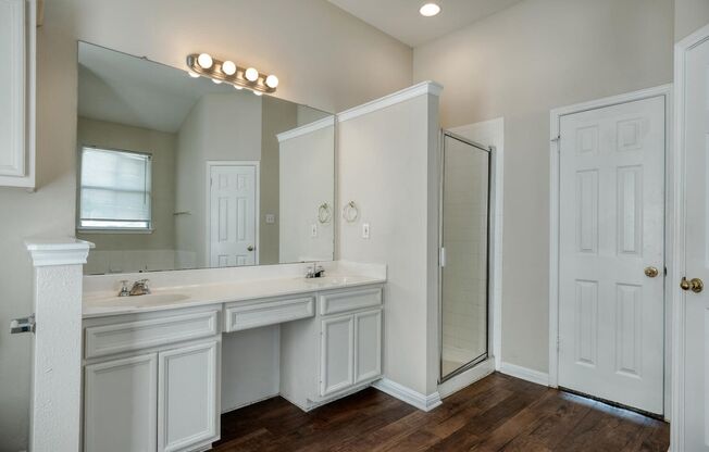 1601 Cindy Court