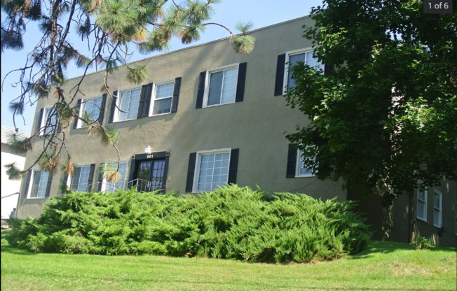 901 South Lincoln