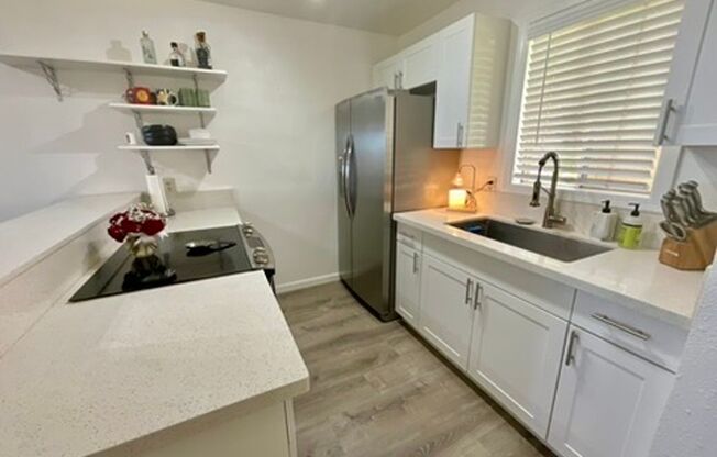 2 bed 2 bath, Private yard, 2 parking stalls