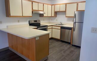 2 beds, 1 bath, 950 sqft, $1,950, Unit 46