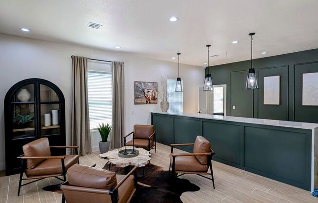 3 beds, 2 baths, 1,300 sqft, $1,675, Unit 163