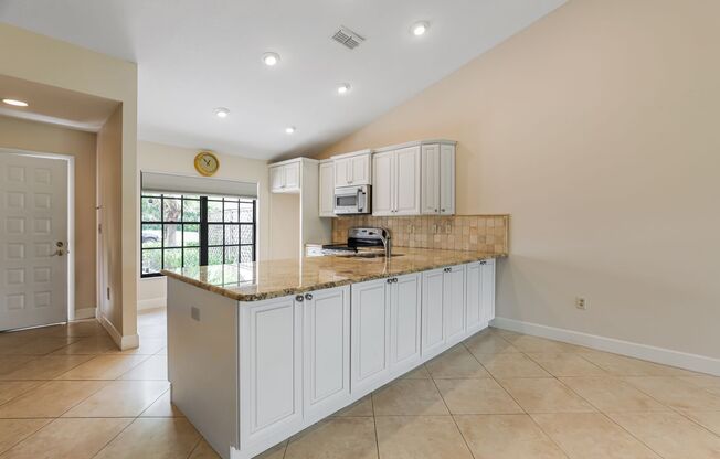 Beautifully Updated 2 Bed 2 Bath Rental In The Palm Aire Country Club Golf Course Community!!!