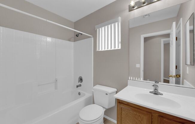 4 beds, 2.5 baths, $2,195