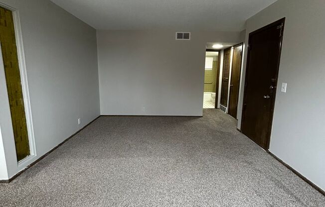 Eleganz Rentals (4619 N 56th Street)