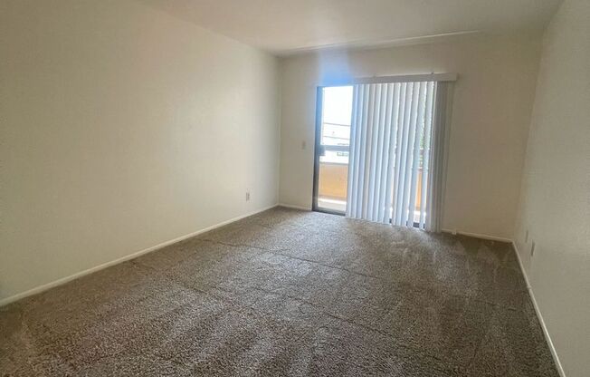 Updated 2 Bedroom/ 2 Bath Condo In The Heart of Glendale!