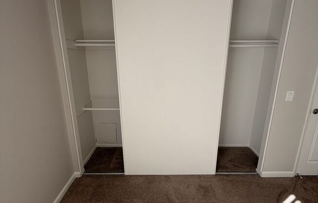 1 bed, 1 bath, 800 sqft, $2,450, Unit 5D